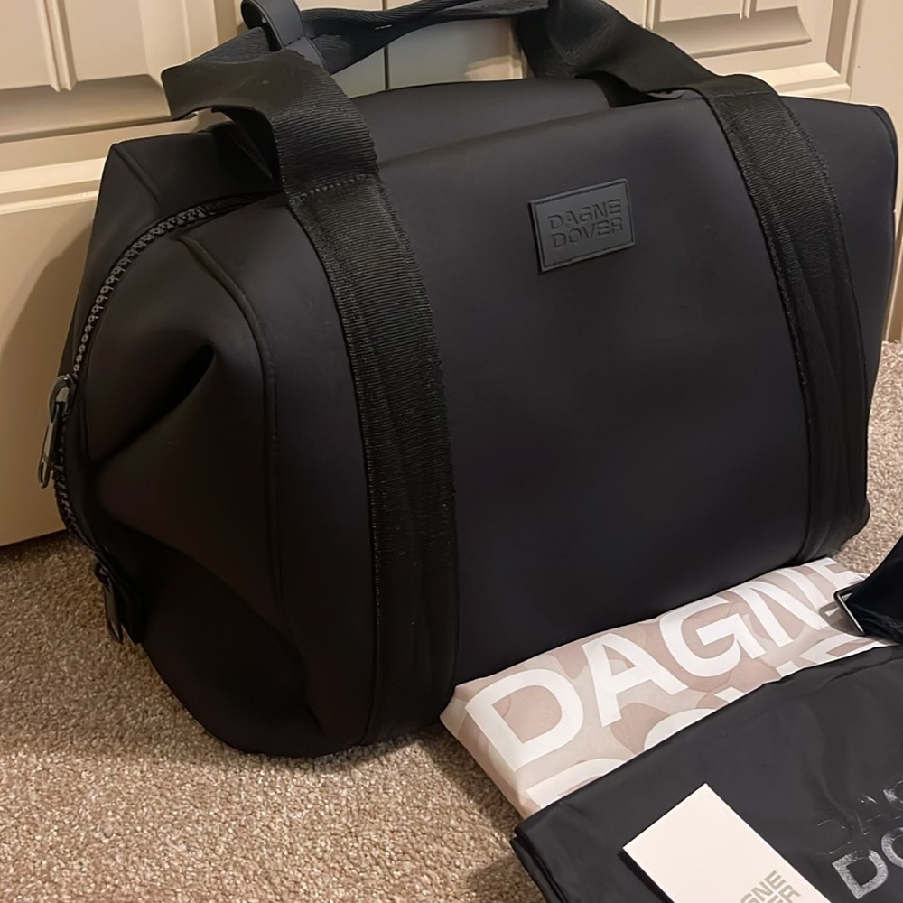 Dagne Dover Landon Carryall Large in Black NEW - Picture 2 of 12